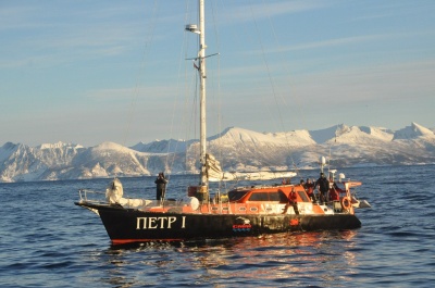 В Арктику под парусами